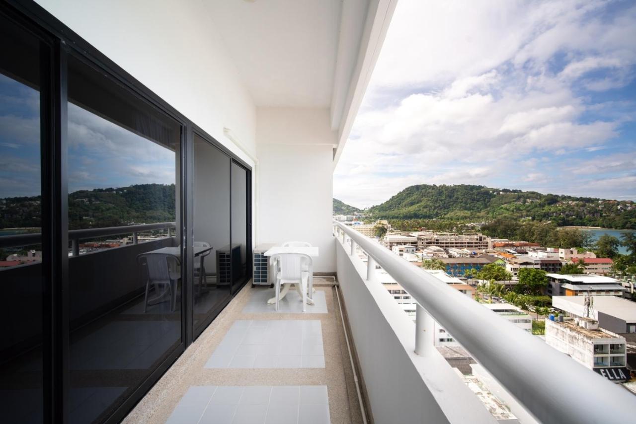 Patong Tower Beach Apartment By Seesea Exteriör bild